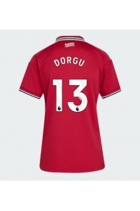 Manchester United Patrick Dorgu #13 Jalkapallovaatteet Naisten Kotipaita 2026-27 Lyhythihainen